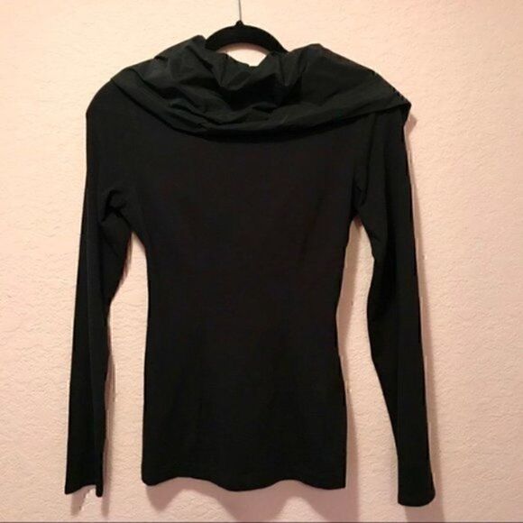 NWOT. CABI ruffled collar black top - Picture 3 of 7